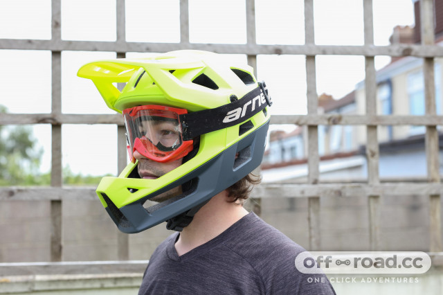 Mtb full face online helmet review